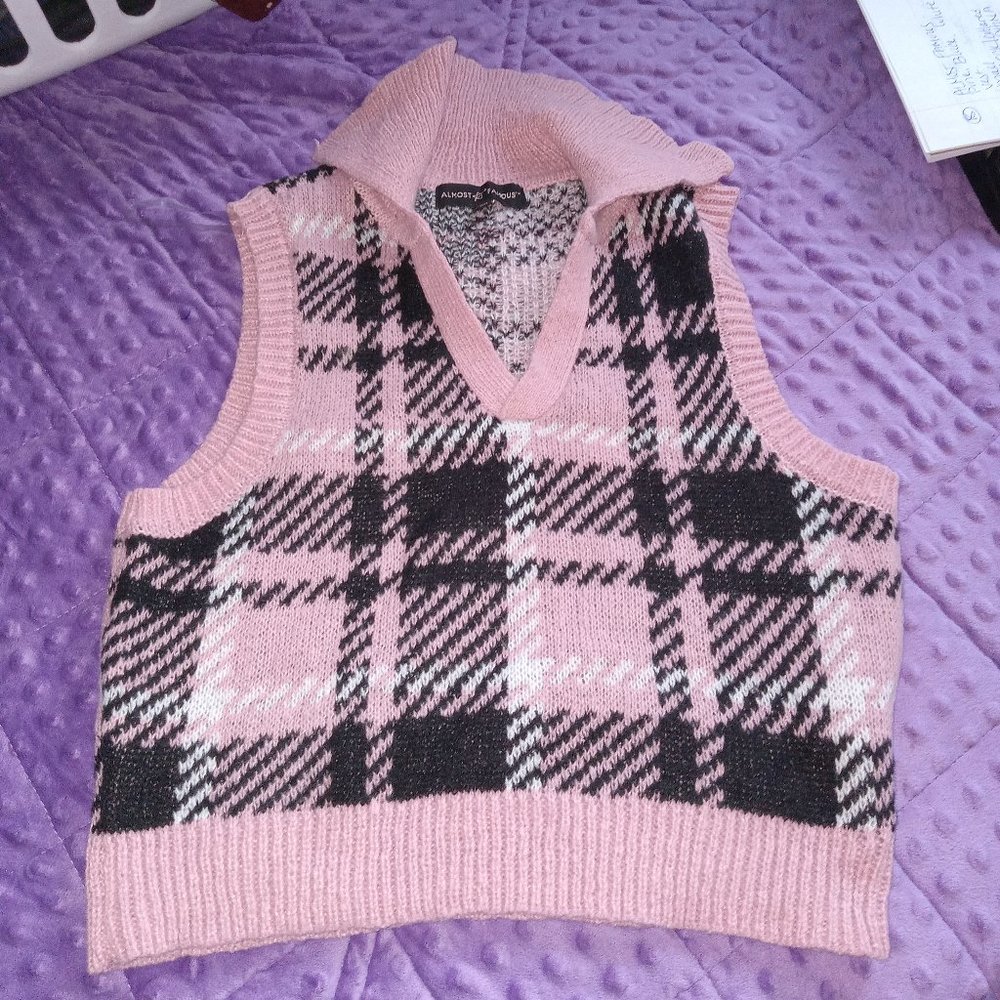 Almost Famous Pink Black and White Plaid Sweater Vest Small